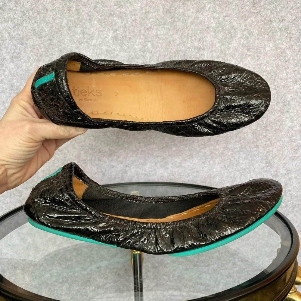T22 Tieks by Gavrieli Obsidian Black embossed croc patent leather 9